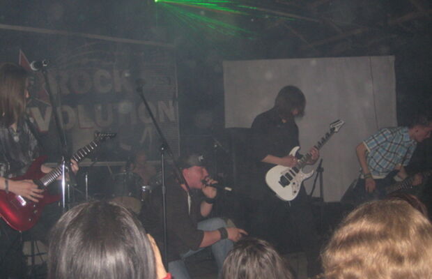 "Рок революция" 22 мая в клубе "Камин"