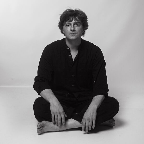 Бонд с кнопкой