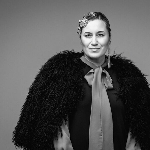 Музыкально–поэтический вечер Полины Мельниковой. Время любить