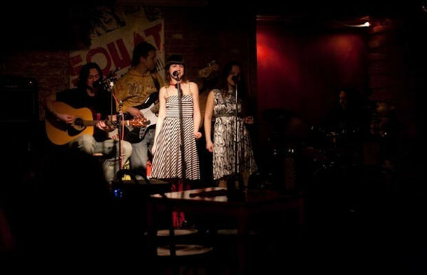 05.04.10 ЛетоМаджента в Squat Cafe