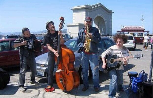 HISTORY OF BILLY's BAND