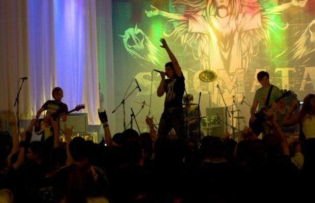 16/10/2010 Stigmata support