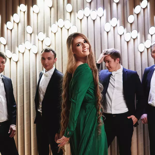 Elena et les Garçons. Музыкальное путешествие на крышу солнечной Италии