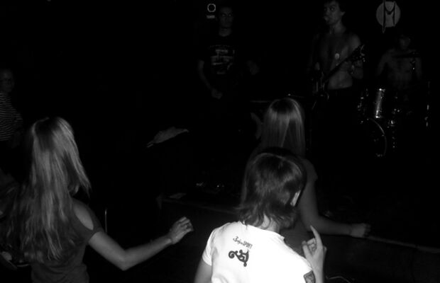 Группа Демотиваторы