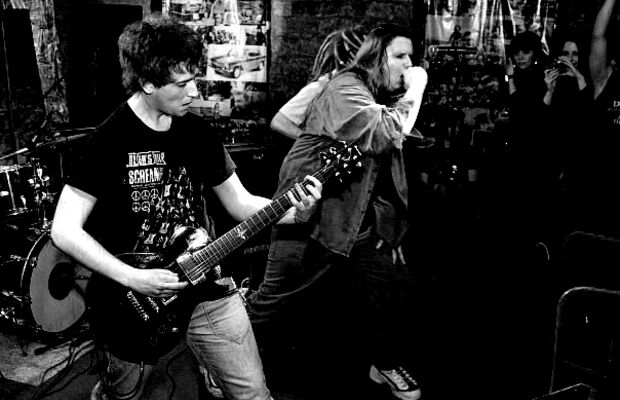 NoiZeless: Rocking the Neighborhood!