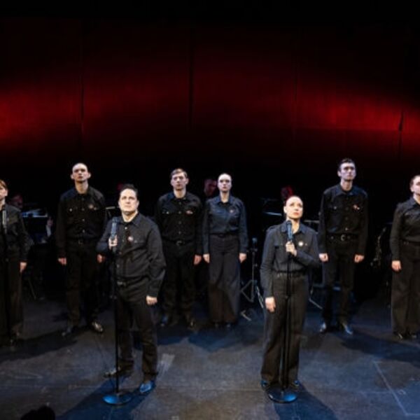 Цветущий май