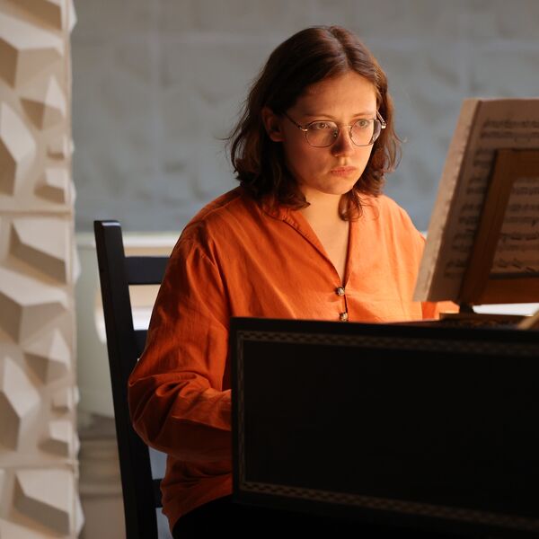 Анна Савенкова. Felix Namque