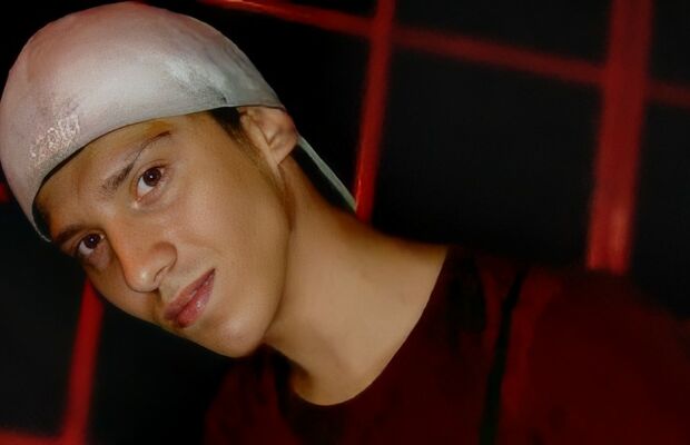 Slava Volk Певец