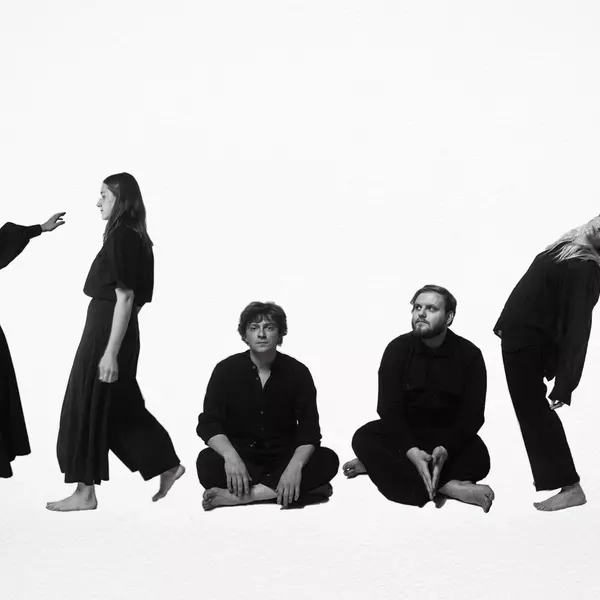 Бонд с кнопкой