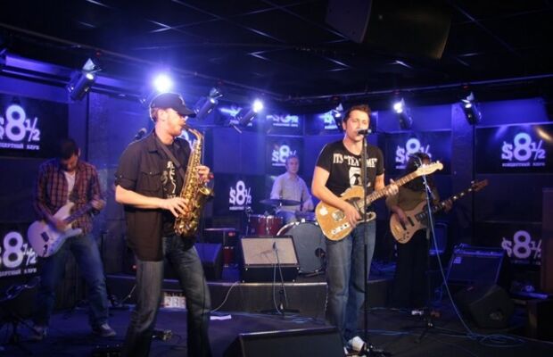 День рождение Пинаколады в клубе «$8 ½»