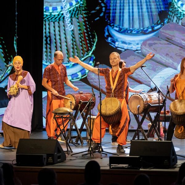 Shekere. Африканские барабаны