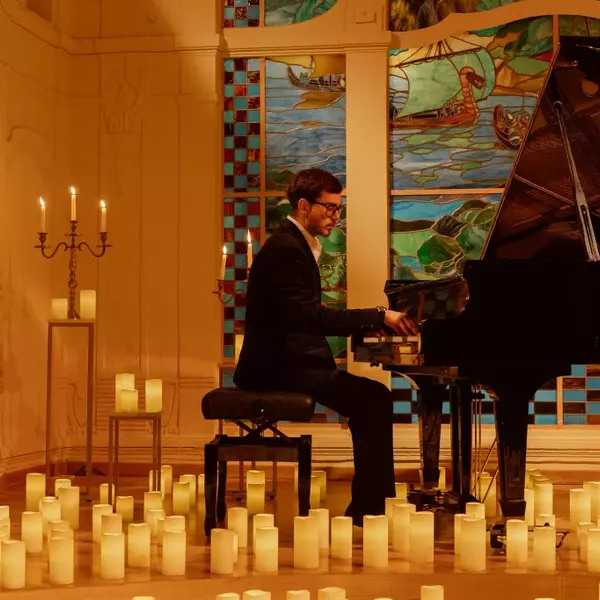 В свечах: музыка со вкусом. Классика диско