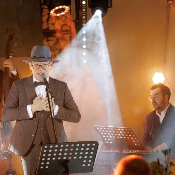 Человек за хрипотцой с магнитофона моих родителей