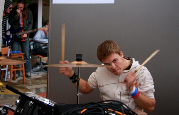 THREEFOLD-Концерт 01.09.09. на крыльце СФУ