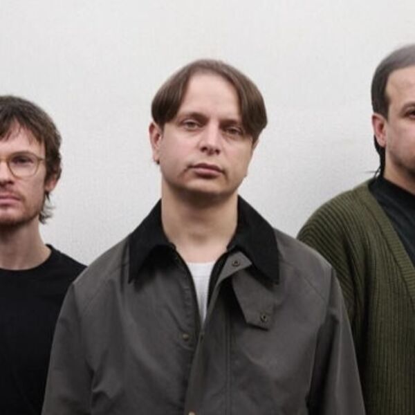 «Твоё далеко». «Ближе, чем кажется