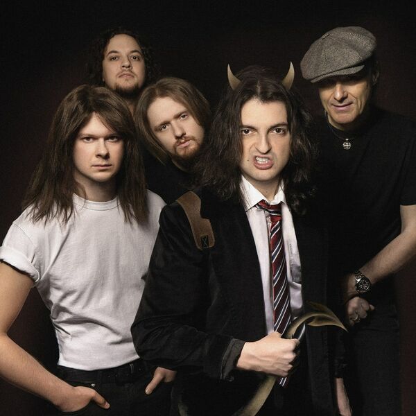 Easy Dizzy. AC/DC Show