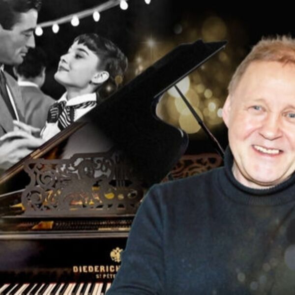 Романтика кино — фортепианные импровизации на крыше Невского: пианист-виртуоз Илья Гончаров. Киновечеринка с фуршетом в музее