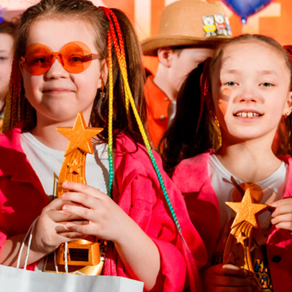 Масштабный вокальный конкурс SUPERSTAR (СУПЕРЗВЕЗДА)