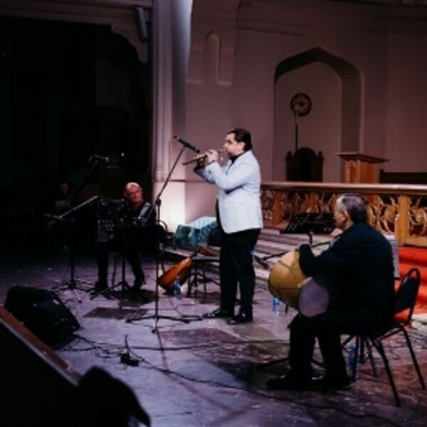 Ночь перед Рождеством при свечах. Армянский дудук, орган, саксофон