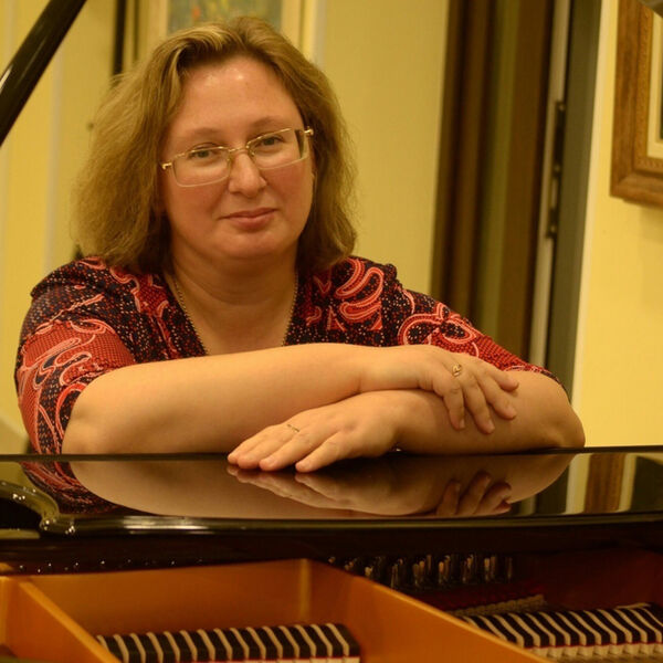 Онегинские вечера. Главы романа под рояль. Вечер второй: III. Барышня и IV. Деревня