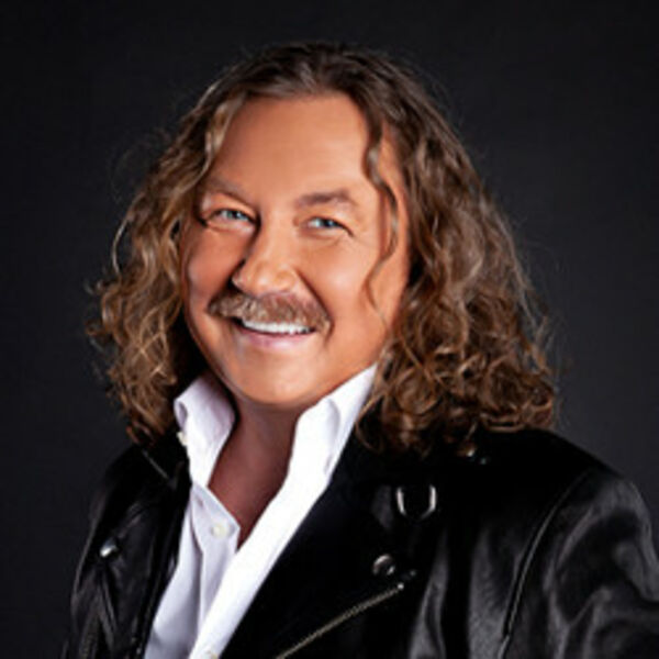 Игорь Николаев