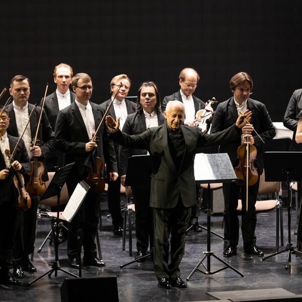 Программа-сюрприз от Владимира Спивакова