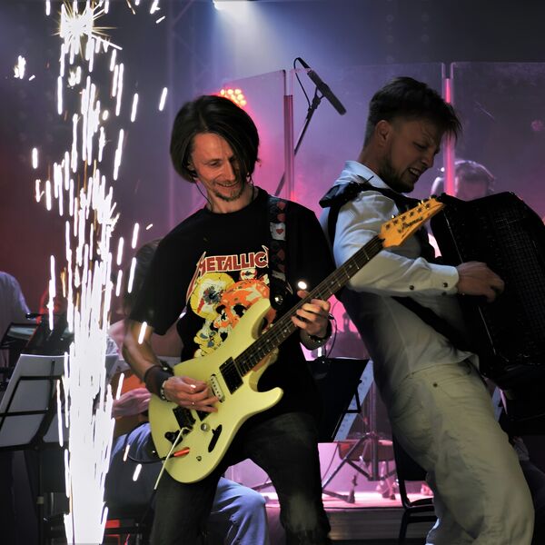 Большой праздничный «Джингл Беллз»