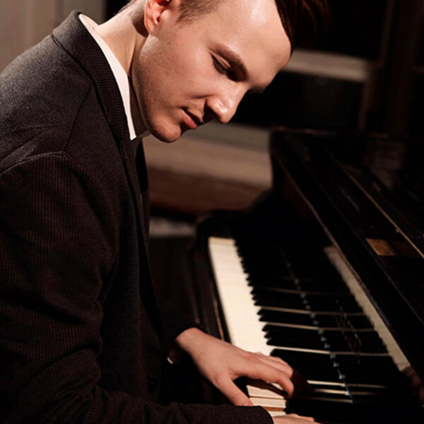 Дмитрий Кузнецов (фортепиано)