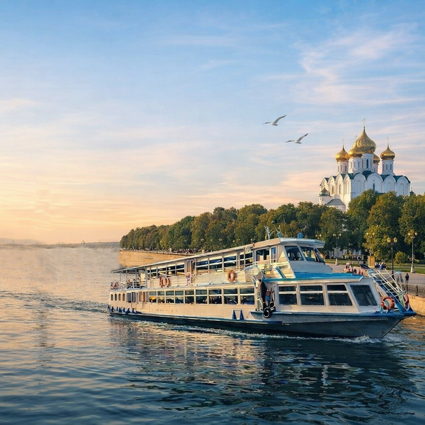 Речная прогулка по Волге