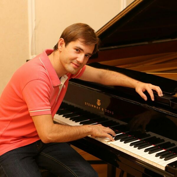 Абонемент № 35. Фортепианная галерея Владислава Чепиноги