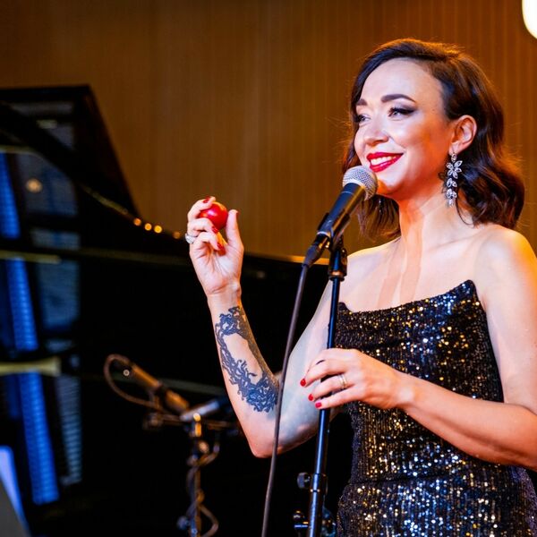 Магия свечей. Sade. Джаз на крыше