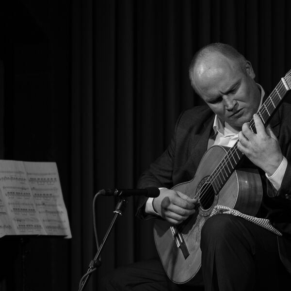 Латино при свечах