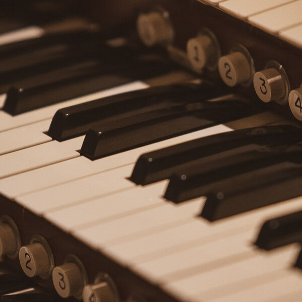 Саундтрек-концерт на органе при свечах