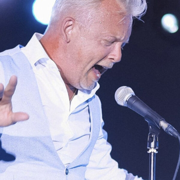 Денис Мажуков: рок-н-ролл, буги-вуги и ритм-н-блюз