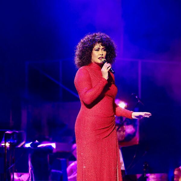 Уитни Хьюстон шоу