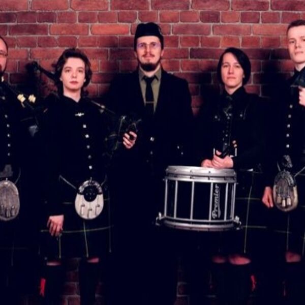 Волынки и барабаны Санкт-Петербурга