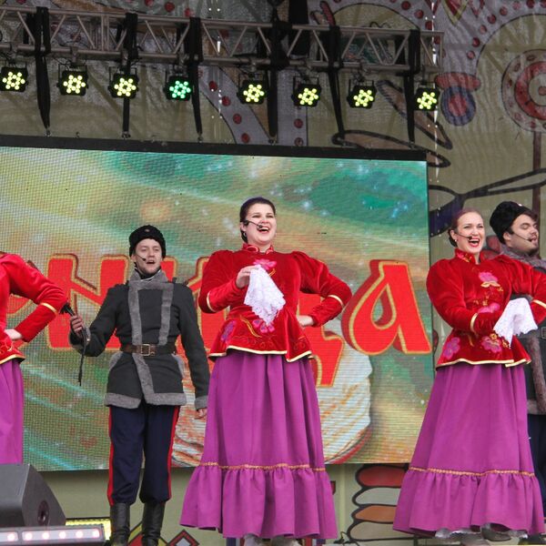Рождественские встречи с ансамблем песни и танца «Атаман»