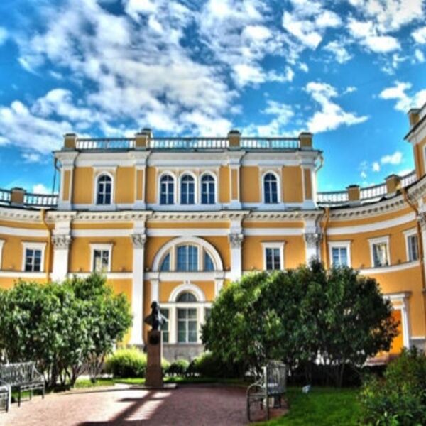 Фрэнк Синатра при свечах в усадьбе