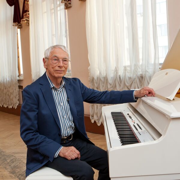 Александр Зацепин в зеркале эпохи